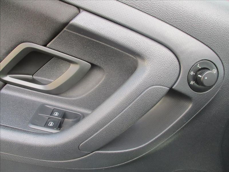 Škoda Fabia 1,2 TSI, klima, servis, tažné, - fotka 25 z 45