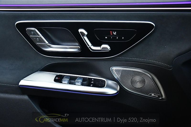 Mercedes-Benz EQE 350 AMG 4MATIC PANORAMA  - fotka 24 z 55