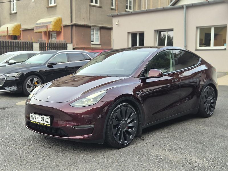 Tesla Model Y PERFORMANCE 393kw 21ALU 94,7% - fotografie inzerátu