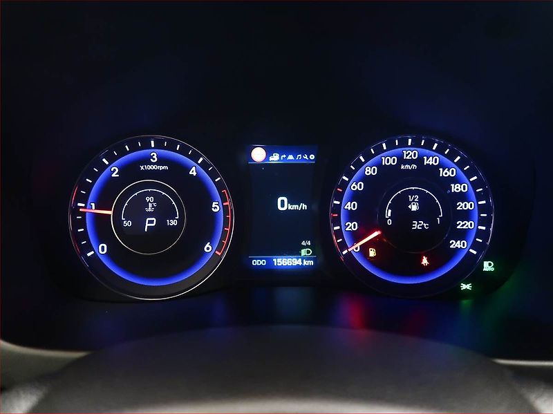 Hyundai i40 (2018) 1.7 CRDi, Automat, Kůže, Navi - fotka 11 z 20