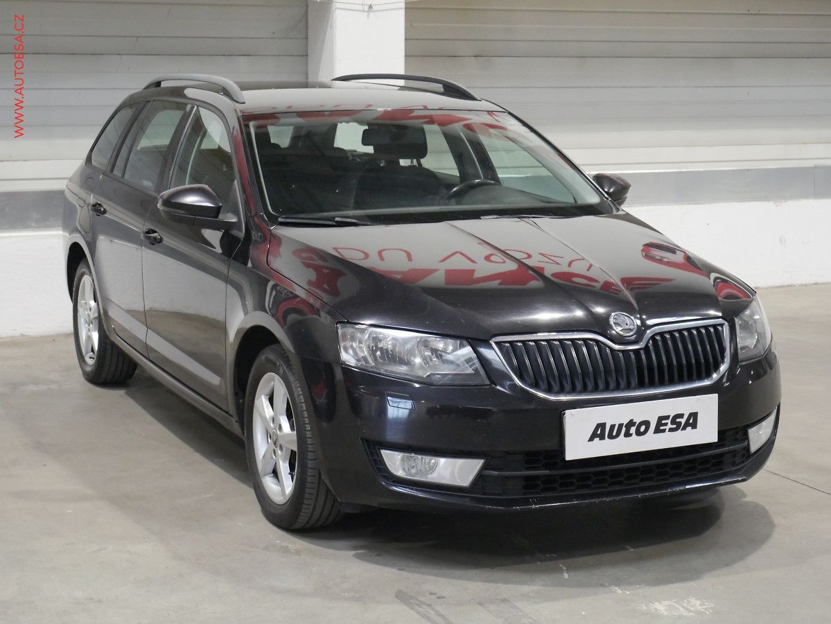 Škoda Octavia 1.6 TDi, AC, výhřev sed