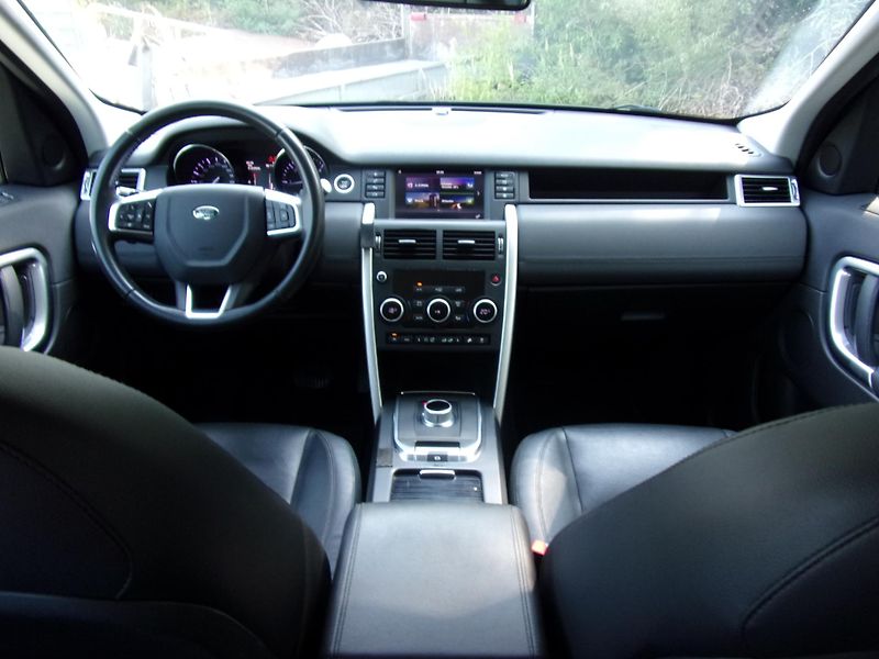 Land Rover Discovery Sport (2015) 2.2D 4X4 110kW AUTOMAT KŮŽE KM - fotka 10 z 24