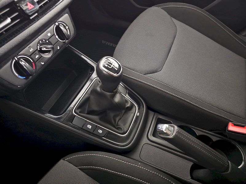 Škoda Fabia (2021) 1,0TSI 70 kW Ambition Plus - fotka 20 z 28