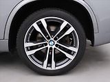BMW X5 3,0 M50d 280kW xDrive Aut. CZ - náhled 32