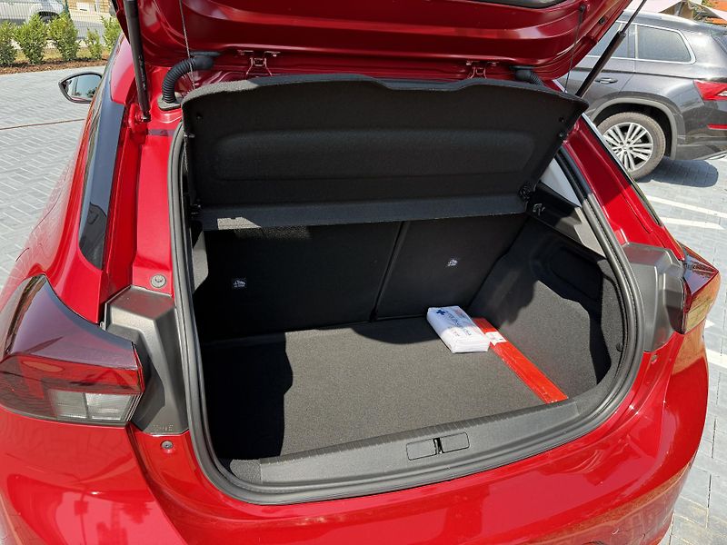 Opel Corsa (2021) 1.2 55 kW/servisní kniha  - fotka 11 z 21