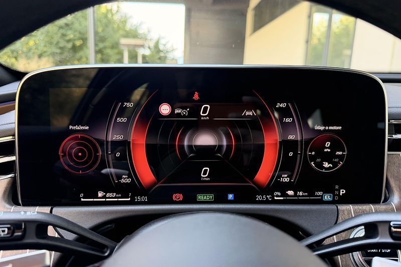 Mercedes-Benz Třídy E (2024) E 300de 4Matic  - fotka 30 z 68