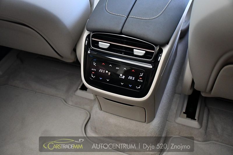 Mercedes-Benz EQS 450 4MATIC AMG REZERVACE - fotka 25 z 64
