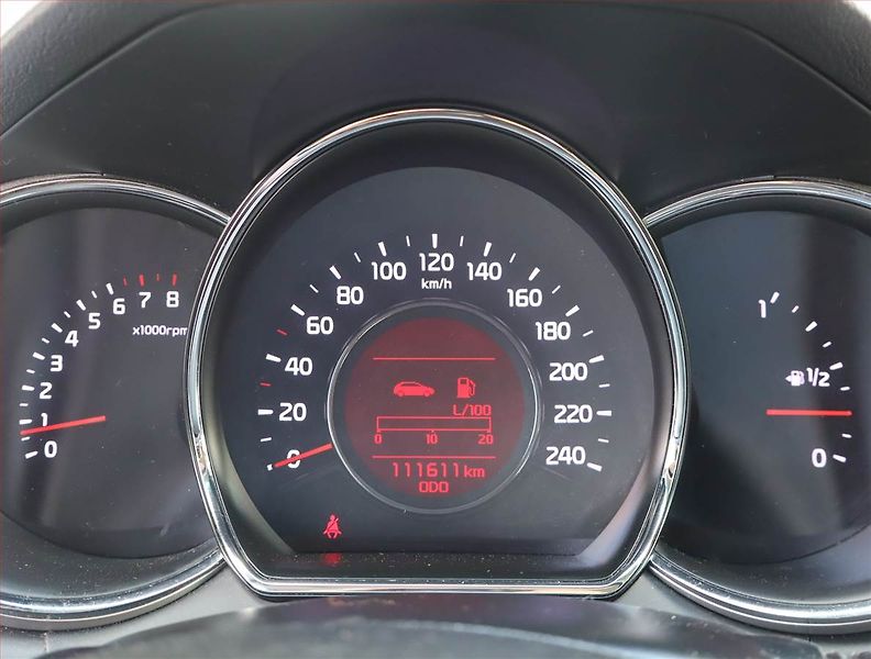 Kia Ceed (2017) 1.6 GDI, Serv.kniha, Tempomat - fotka 11 z 16