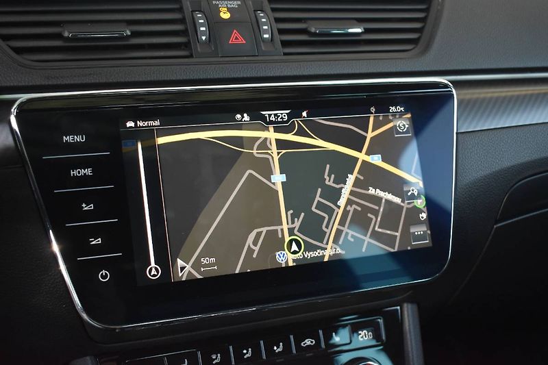 Škoda Superb (2023) 2.0TDI 147kW DSG Sportline 4x4 - fotka 23 z 29