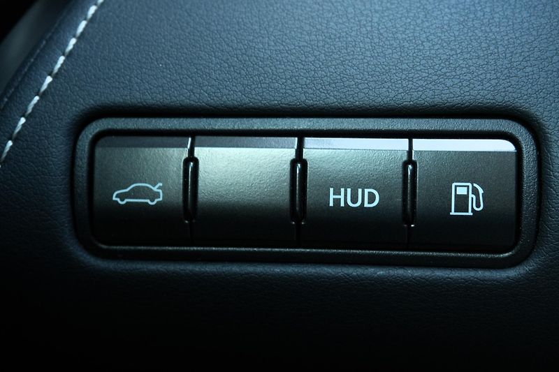 Lexus LC 500h 3.5L V6, Kamera, HUD,Ventilace - fotka 21 z 31