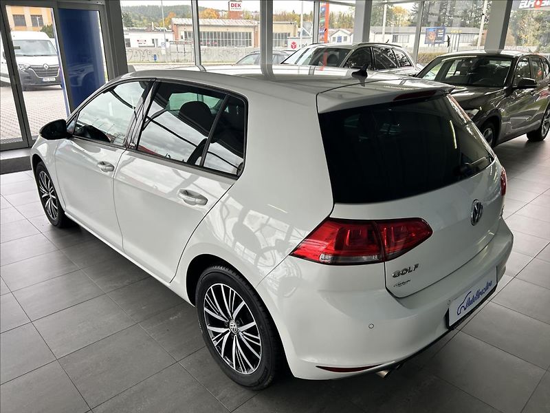 Volkswagen Golf 1,4   TSI 92kW,ALLSTAR,SERVISK - fotka 4 z 27