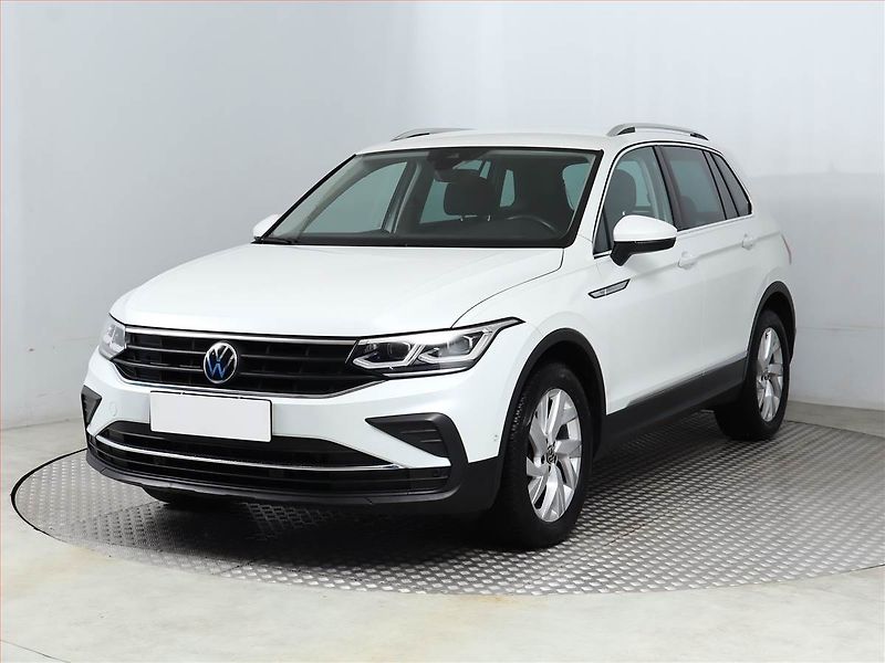 Volkswagen Tiguan (2020) Life 1.5 TSI - fotka 2 z 20