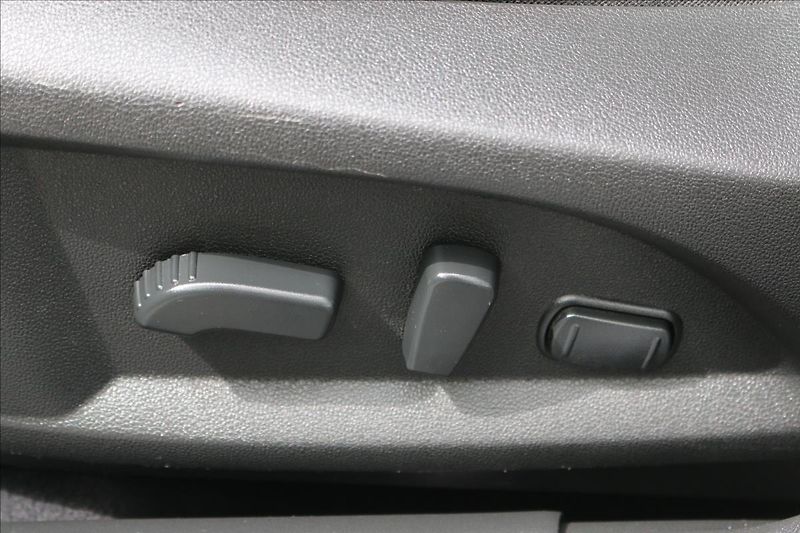 Renault Koleos 2,0 4WD, INITIALE, ČR1.maj,DPH - fotka 17 z 63
