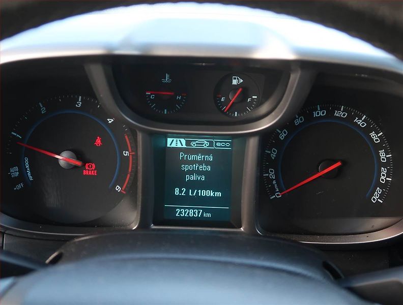 Chevrolet Orlando (2013) 2.0 VCDi, 7 míst, nová STK - fotka 11 z 19