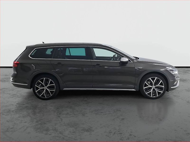 Volkswagen Passat (2016) 2.0 BiTDI, 4X4, Automat - fotka 6 z 22