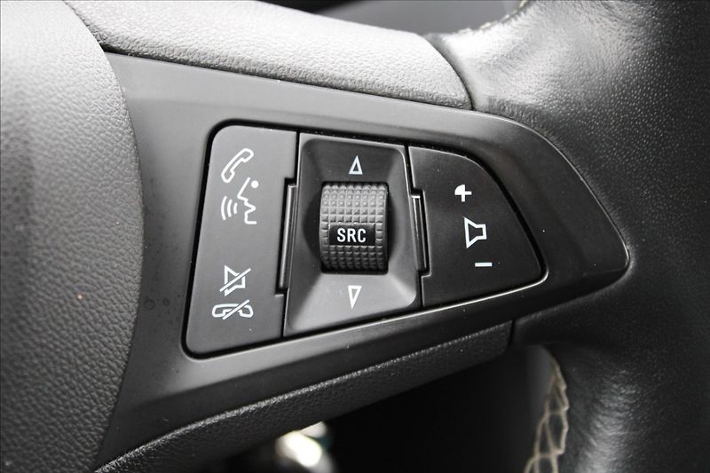 Opel Astra 1,6 CDTi  AUTOMAT,DPH,TAŽNÉ - fotka 20 z 28