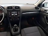 Volkswagen Golf (2011) 1.6 TDI, po STK - náhled 8