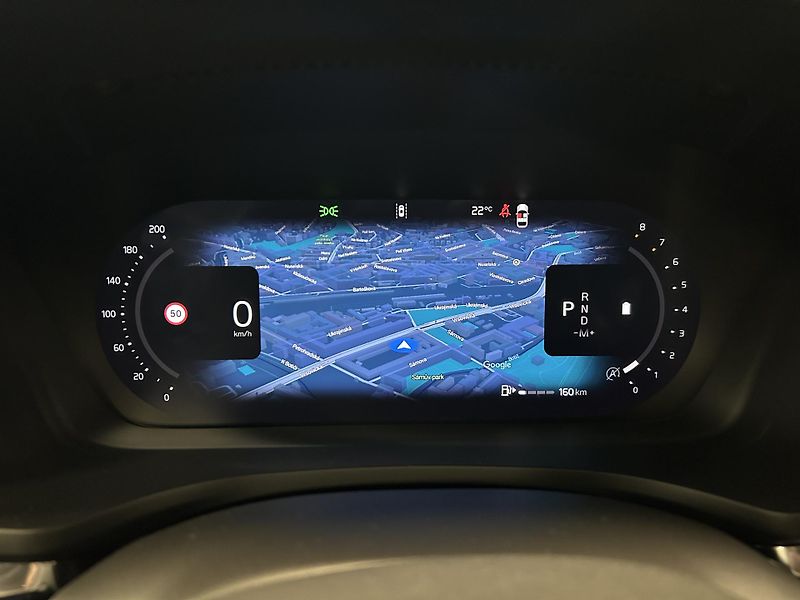 Volvo V60 (2025) ULTRA DARK DCT LED Panora HUD - fotka 14 z 43