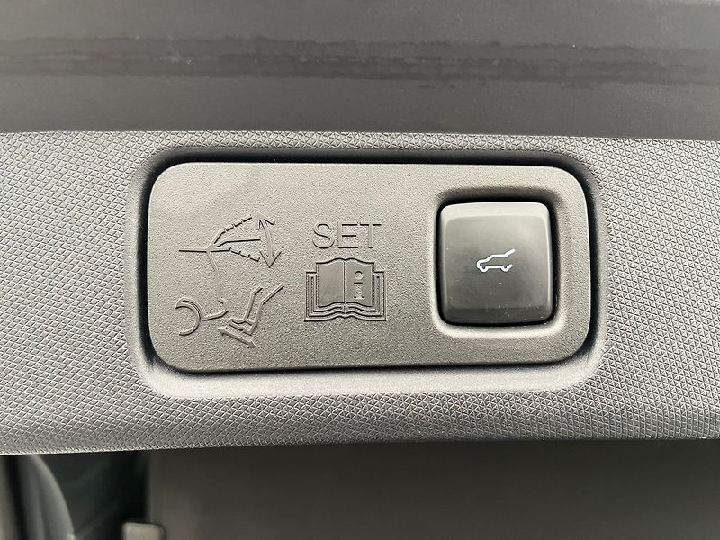 Ford Mustang Mach-E SoH 94,5 %, po servisní prohlí - fotka 35 z 68