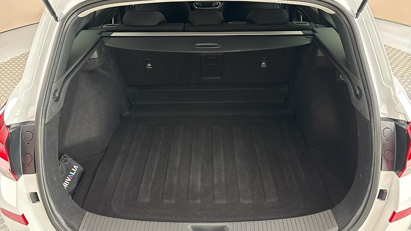 Hyundai i30 1.0 T-GDI Smart Kombi - fotka 16 z 27
