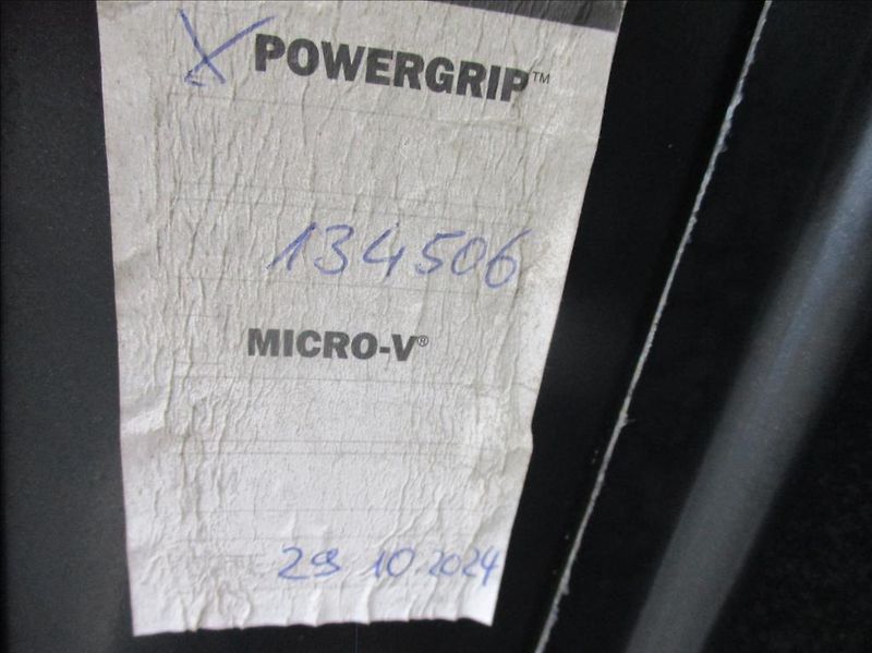 Ford C-MAX 1,6 16V, klima,serviska,tažné, - fotka 20 z 26