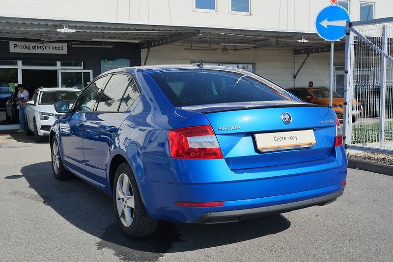 Škoda Octavia - fotka 4 z 6