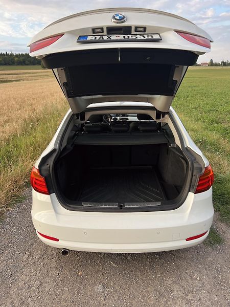 BMW Řada 3 (2014) 320d GT,x-drive,automat,ČR - fotka 2 z 4