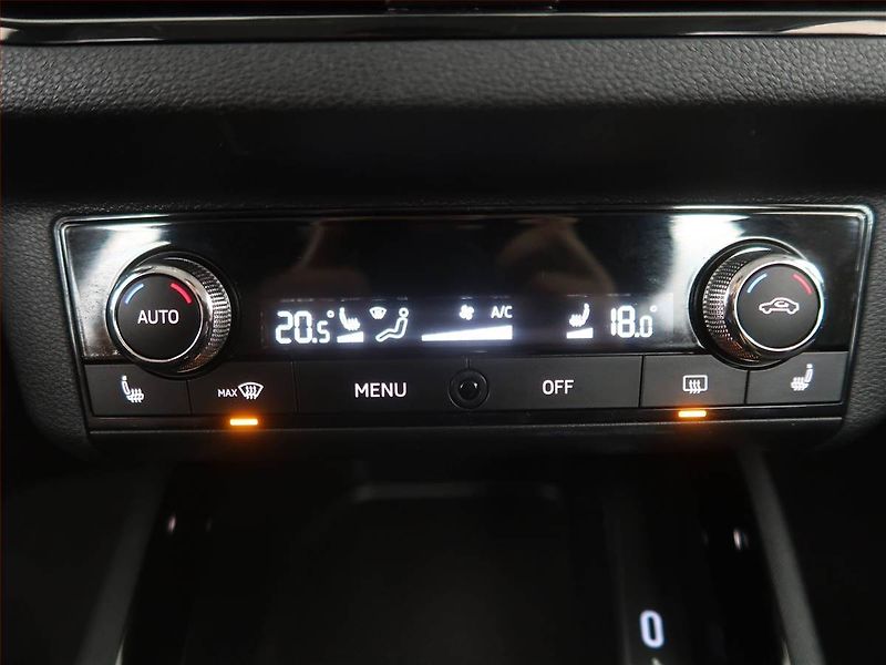 Škoda Kamiq (2020) Style 1.0 TSI, ČR,1.maj - fotka 17 z 20
