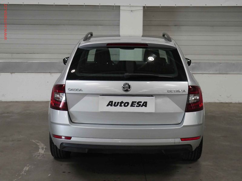 Škoda Octavia (2018) 1.6 TDi, ČR, DSG, LED, AC - fotka 5 z 21