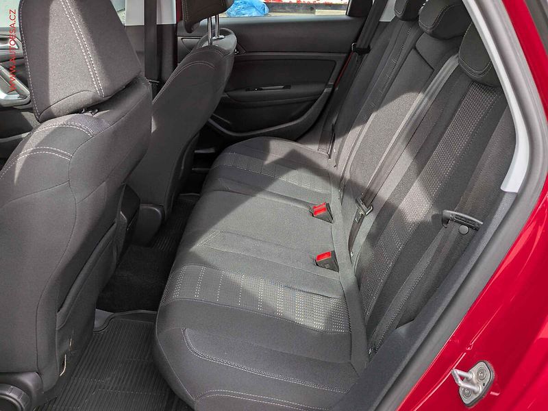 Peugeot 308 (2016) 1.2PT, ČR, LED, AC - fotka 10 z 14