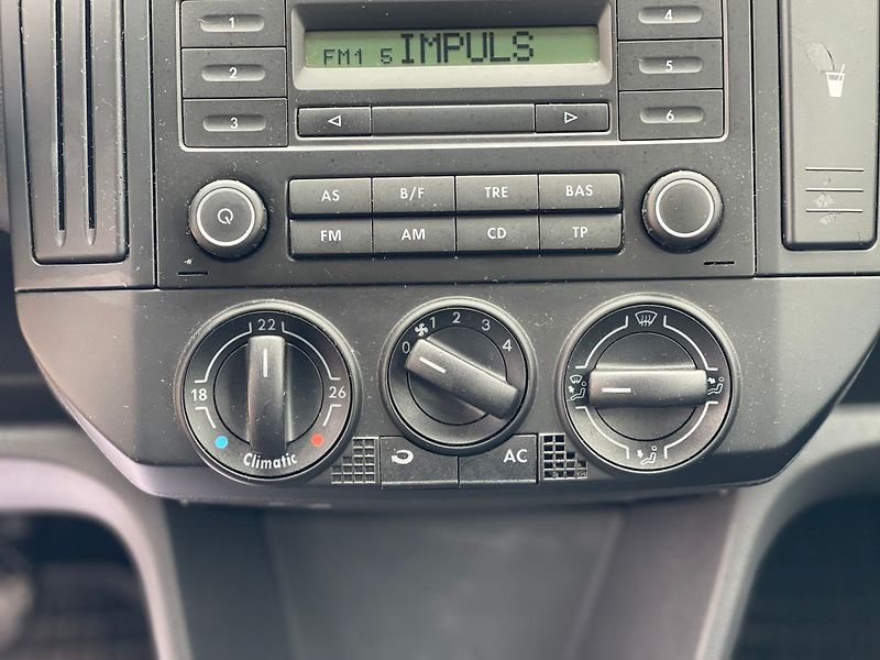 Volkswagen Polo 1.2i 44kW*KLIMA* - fotka 25 z 27