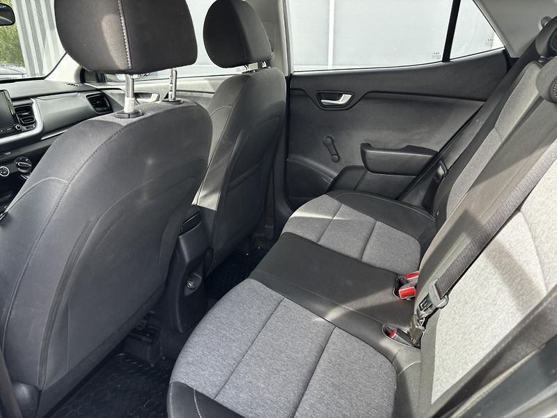 Kia Stonic (2023) Comfort 1.2 DPI (62 kW) - fotka 10 z 11