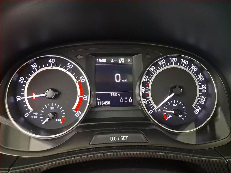 Škoda Fabia (2018) Monte Carlo 1.0 TSI, Automat - fotka 11 z 16