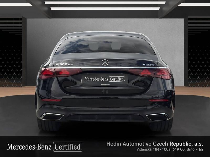 Mercedes-Benz Třídy E (2025) 300 de 4MATIC - fotka 4 z 28