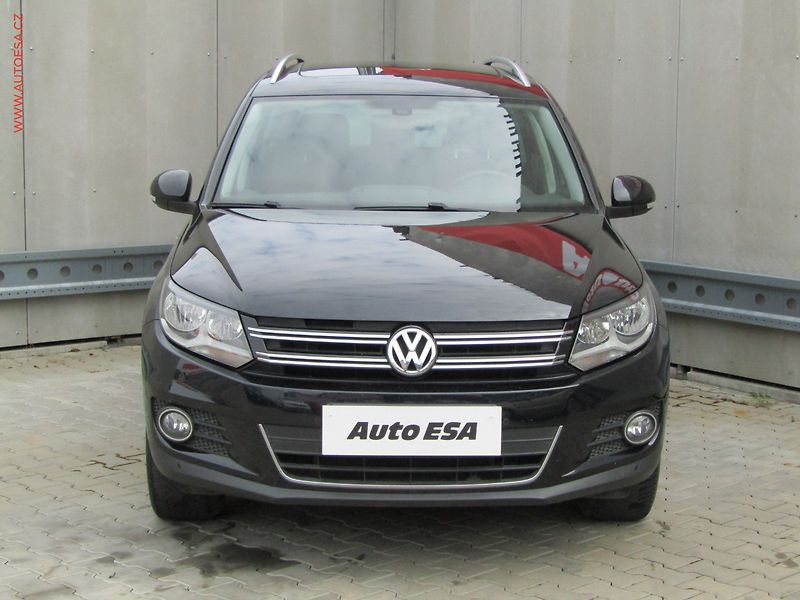Volkswagen Tiguan (2015) 2.0 TDi 4x4, Lounge, DSG - fotka 2 z 20