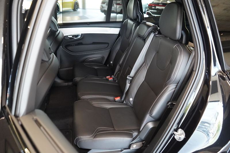 Volvo XC90 B5 PLUS Black Edition, Vzduch - fotka 44 z 49