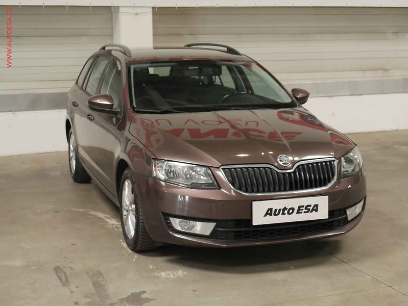 Škoda Octavia (2014) 1.6 TDi, 1.maj, AC, tempo - fotografie inzerátu