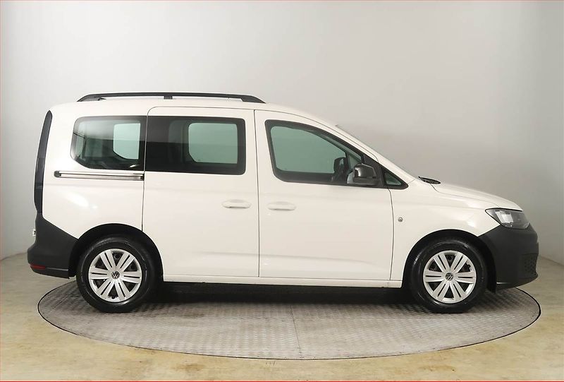 Volkswagen Caddy (2021) 2.0 TDI, 5Míst, ČR, 1Maj, DPH - fotka 6 z 19
