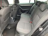 Škoda Octavia (2014) 2.0TDi, ČR, Elegance, bixen - náhled 10