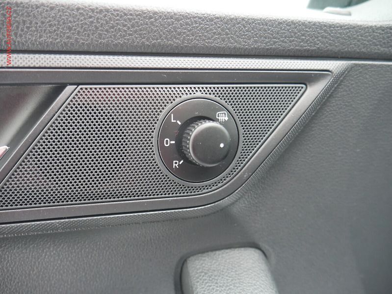 Škoda Fabia (2021) 1.0 TSi, 2.maj,ČR, Ambition - fotka 16 z 23