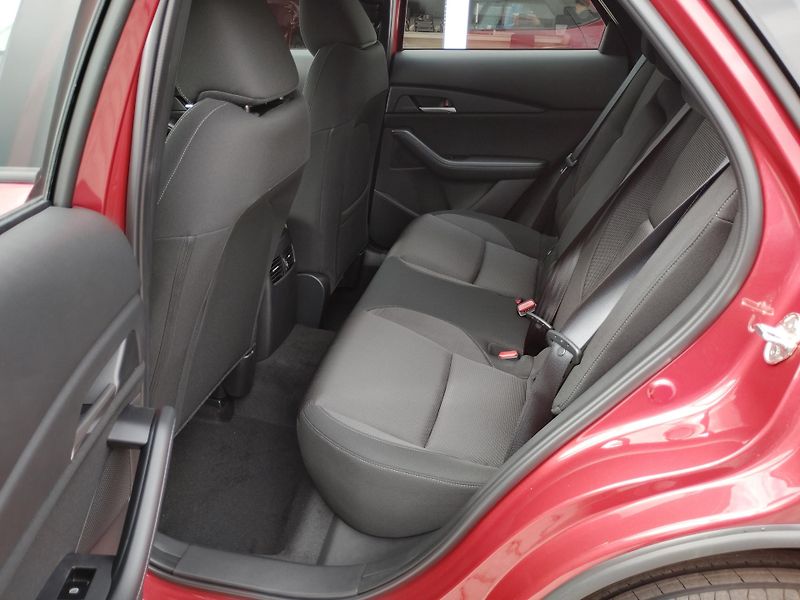 Mazda CX-30 (2026) 2.5L 140ps 6AT FWD Centre-Line - fotka 16 z 25