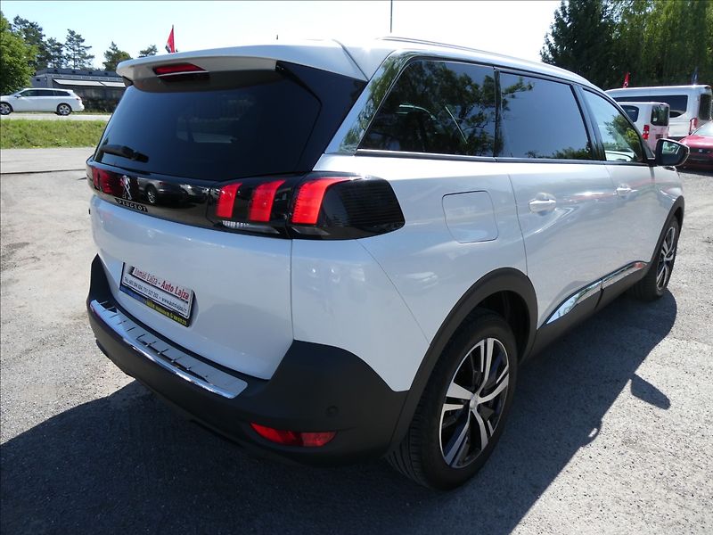 Peugeot 5008 1,6 133kW ALLURE 1.maj,servisk - fotka 10 z 49