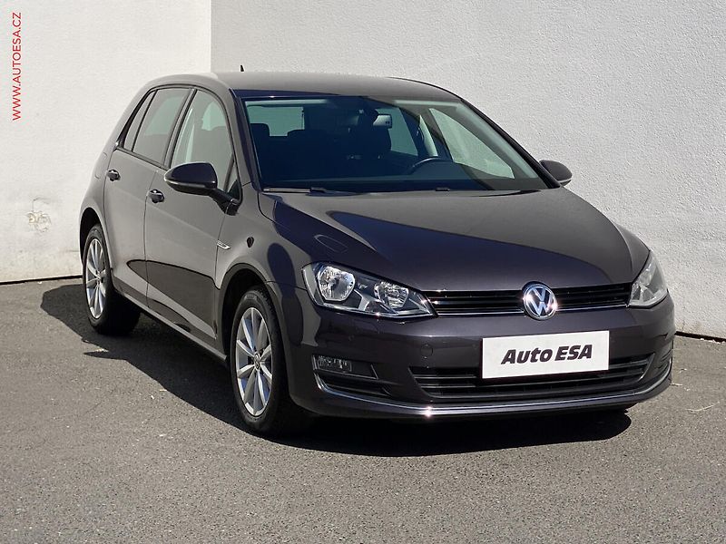 Volkswagen Golf (2015) 1.2 TSi, Lounge, navi - fotografie inzerátu