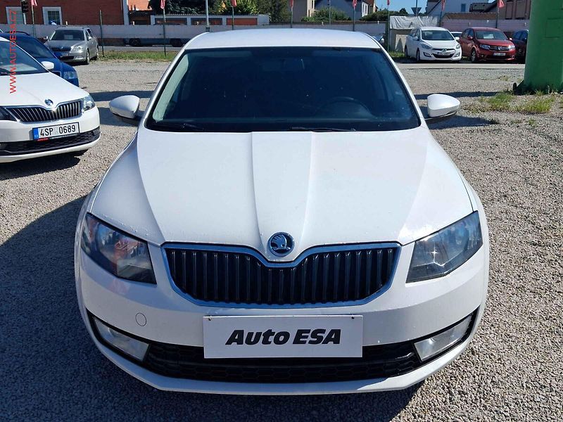 Škoda Octavia (2014) 1.6 TDi, STK8/28 - fotka 2 z 18