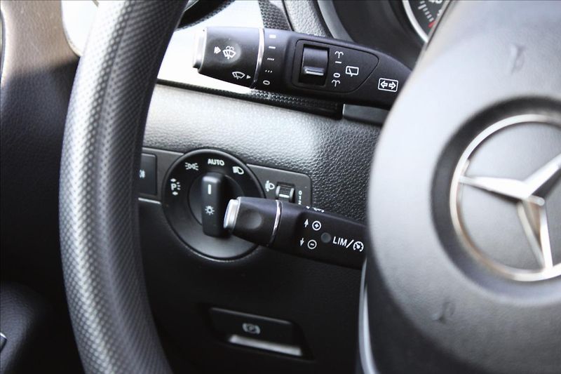 Mercedes-Benz Třídy B 180d  NAVI,serviska,MANUAL - fotka 15 z 31