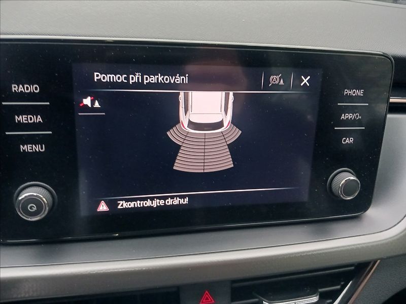 Škoda Kamiq 1,0 TSI 81KW STYLE - fotka 26 z 30