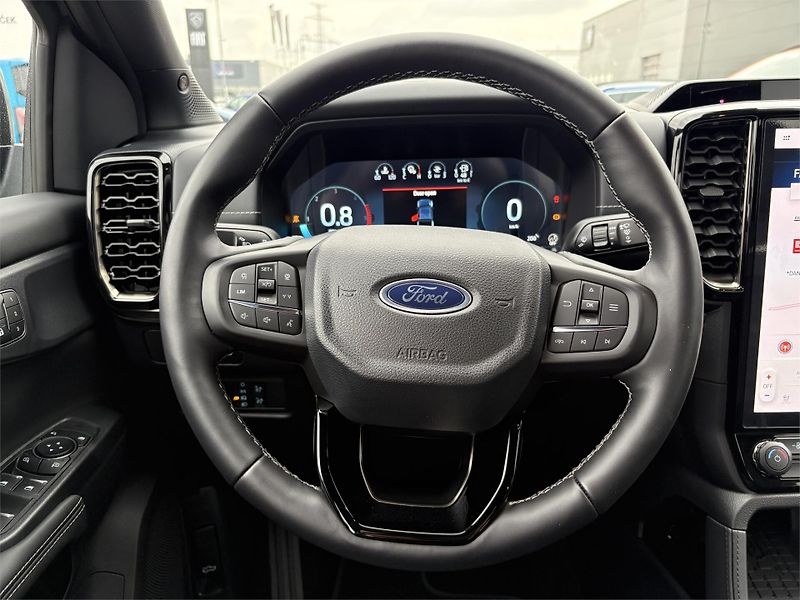 Ford Ranger (2026) Platinum, Dvojkabina, 3.0 EcoB - fotka 16 z 20