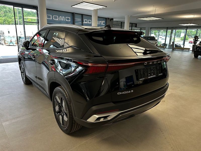 Omoda 5 1,6 TGDI DCT PREMIUM - fotka 7 z 28