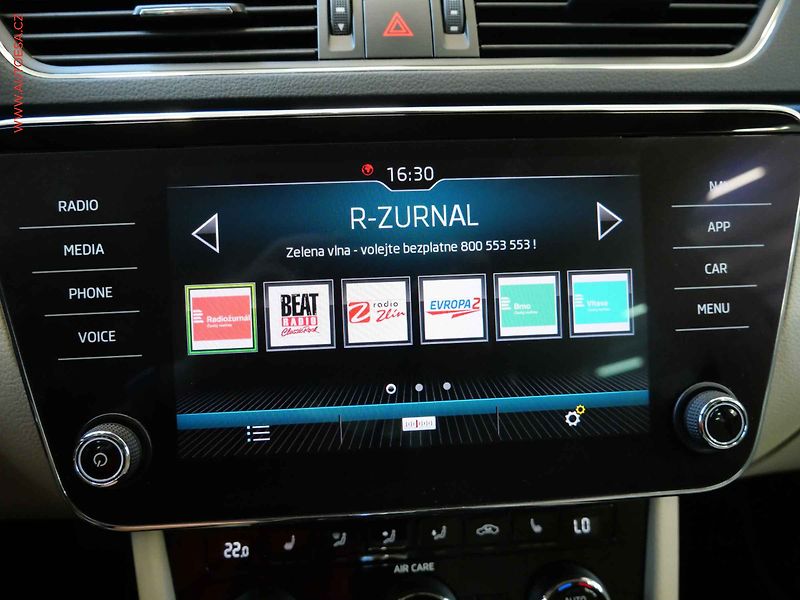Škoda Superb (2017) 2.0TDi, ČR, DSG, bixen - fotka 20 z 24