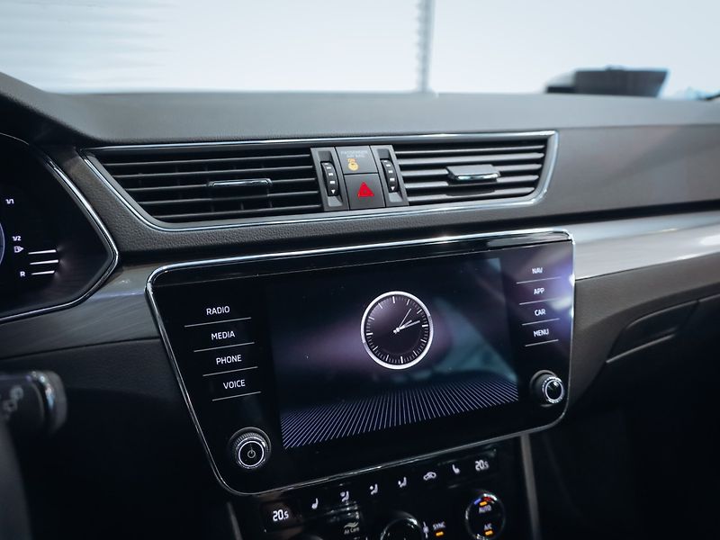 Škoda Superb 2.0 TDI 147kW Style DSG - fotka 10 z 24